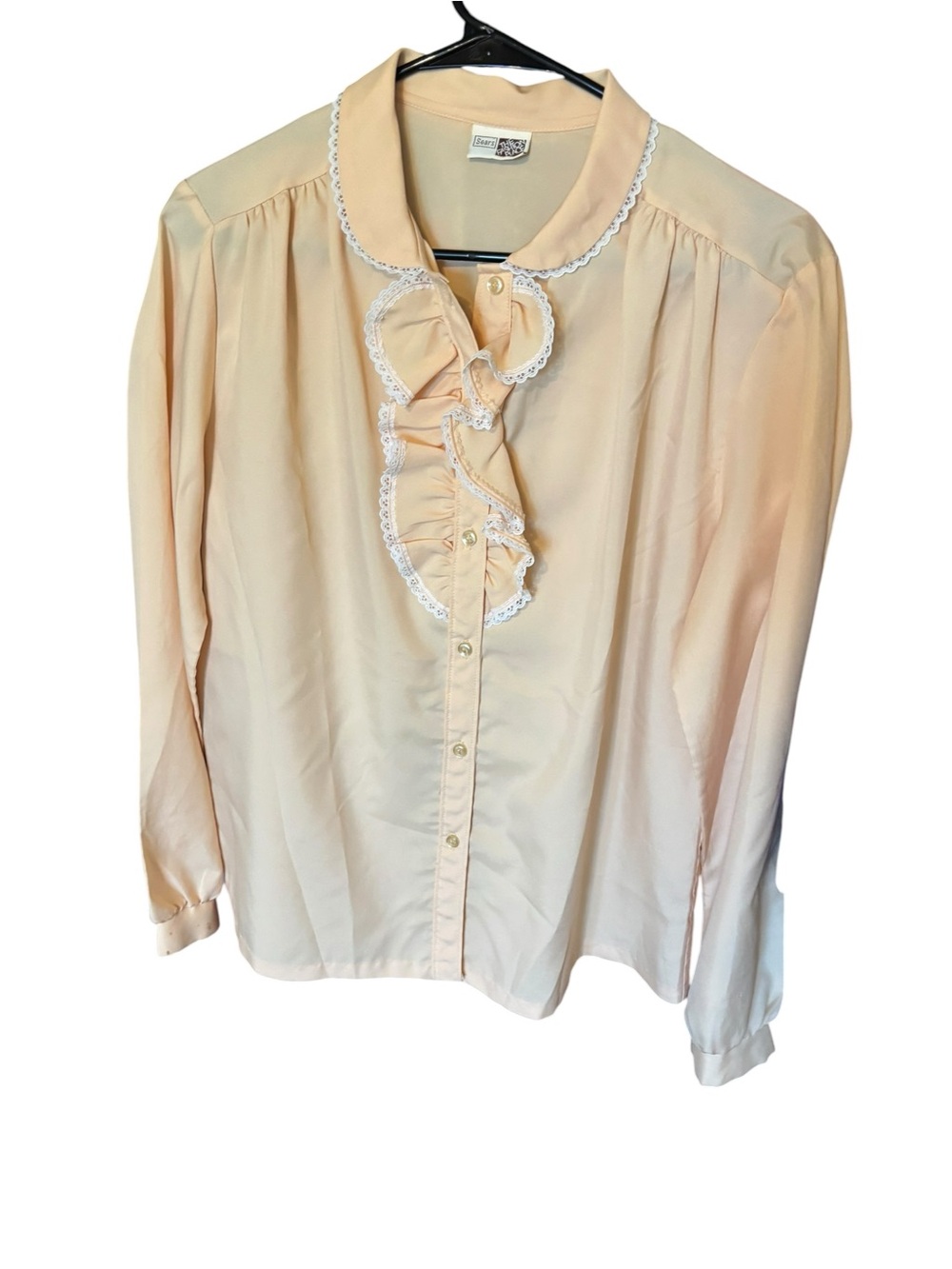 Vintage Cream Ruffle Lace Trim Blouse Pearl Buttons ptp 20 no size tag - Picture 2 of 6